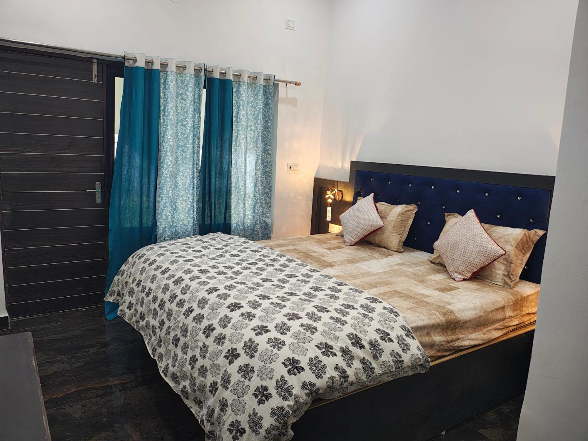 Prem Home Stay Κχατζουράχο Εξωτερικό φωτογραφία